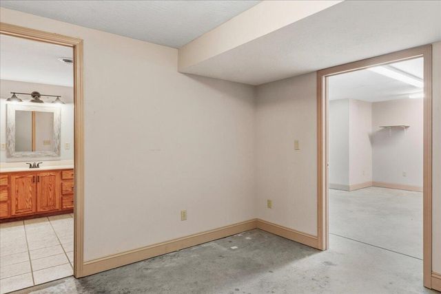 580 Cedar Hill Lane, Marshfield, MO 65706