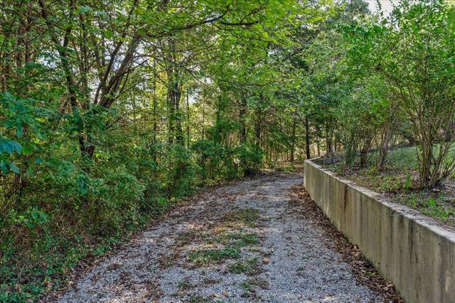 580 Cedar Hill Lane, Marshfield, MO 65706