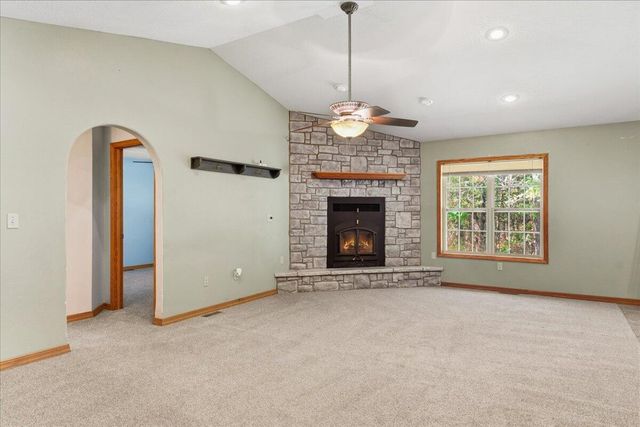 580 Cedar Hill Lane, Marshfield, MO 65706