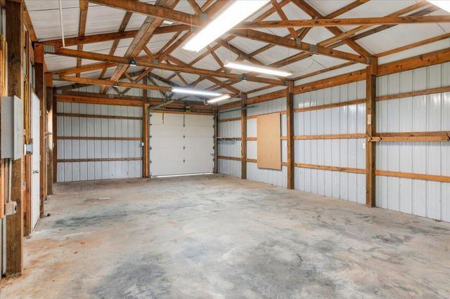 580 Cedar Hill Lane, Marshfield, MO 65706