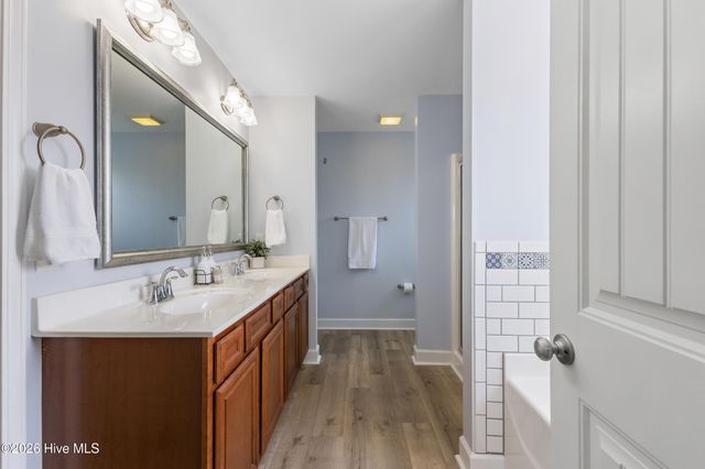 8512 Old Forest Drive NE, Leland, NC 28451