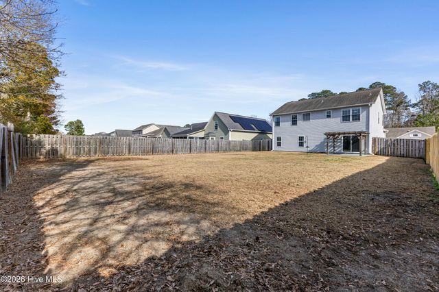 8512 Old Forest Drive NE, Leland, NC 28451