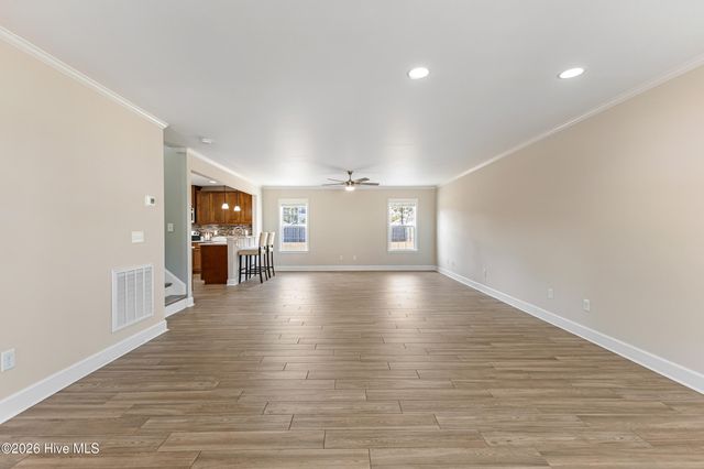 8512 Old Forest Drive NE, Leland, NC 28451