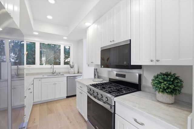 120 Orchard Avenue, Mountain View, CA 94043