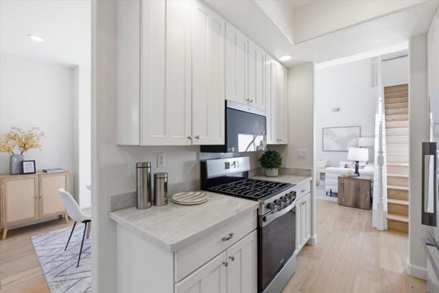 120 Orchard Avenue, Mountain View, CA 94043