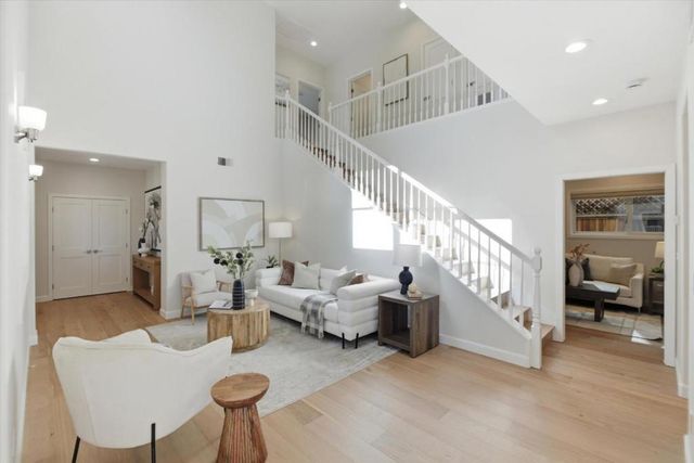 120 Orchard Avenue, Mountain View, CA 94043