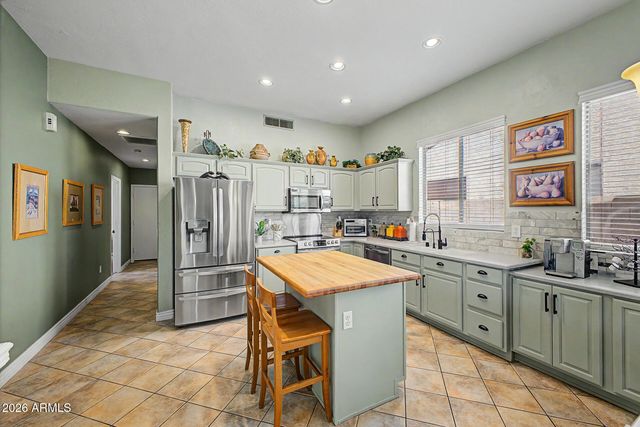 765 W EBONY Way, Chandler, AZ 85248