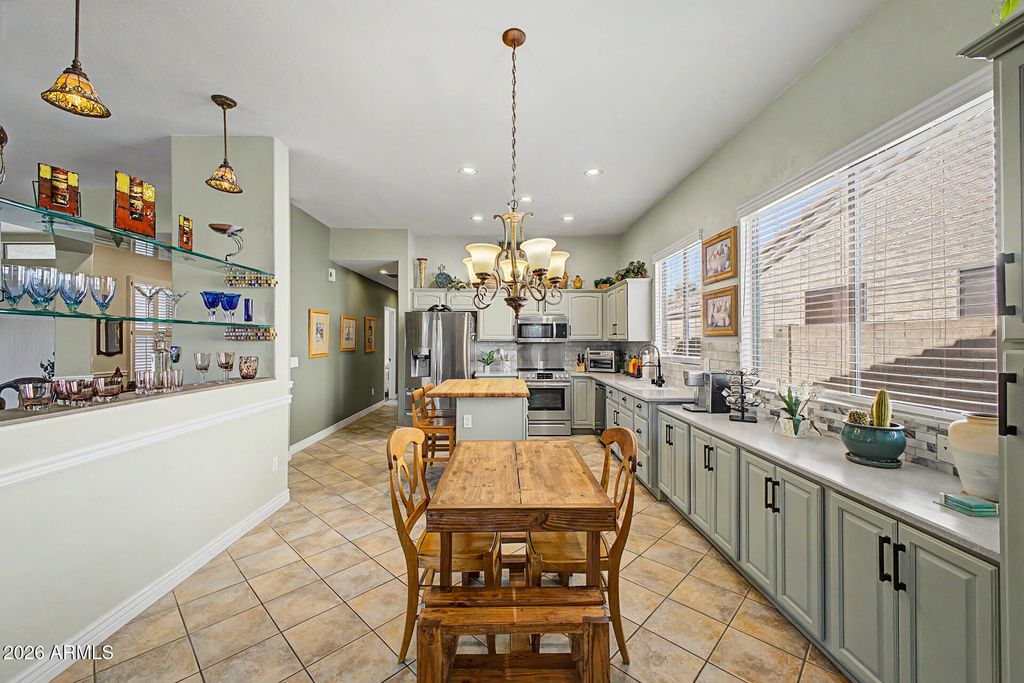 Image 18 of property listing at 765 W EBONY Way, Chandler, AZ 85248
