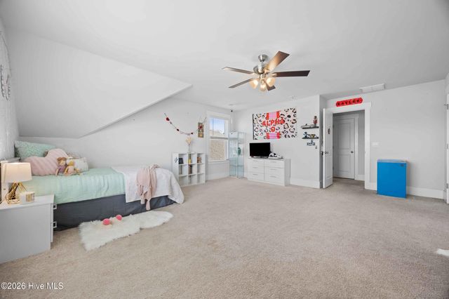 502 Edgewater Way, Holly Ridge, NC 28445