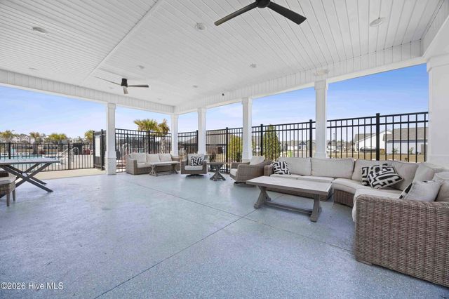 502 Edgewater Way, Holly Ridge, NC 28445