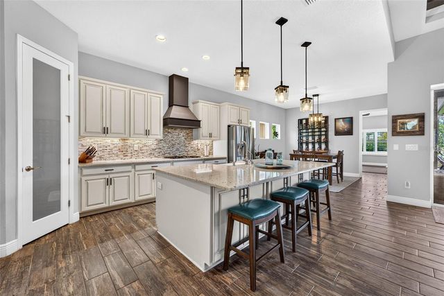 6104 SHADOWLAKE DRIVE, Apollo Beach, FL 33572