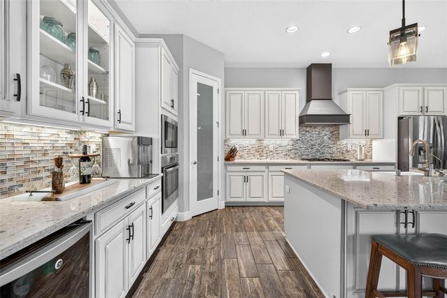 6104 SHADOWLAKE DRIVE, Apollo Beach, FL 33572