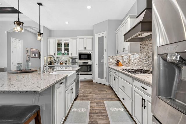 6104 SHADOWLAKE DRIVE, Apollo Beach, FL 33572
