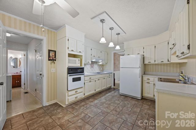 3124 Primrose Drive 10, Hendersonville, NC 28792