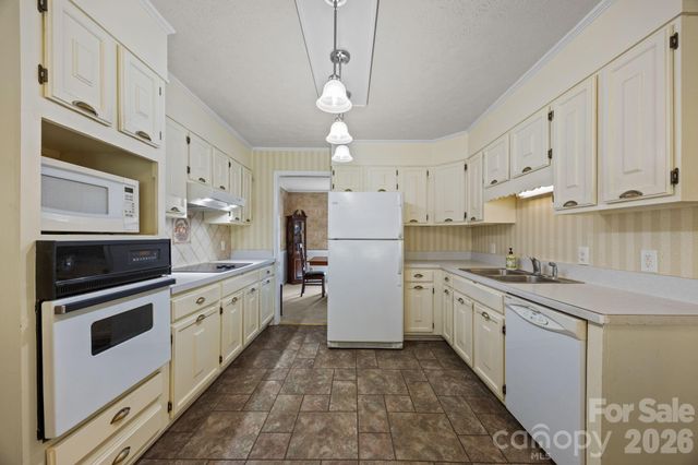 3124 Primrose Drive 10, Hendersonville, NC 28792