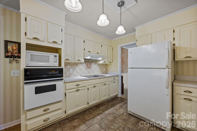 3124 Primrose Drive 10, Hendersonville, NC 28792