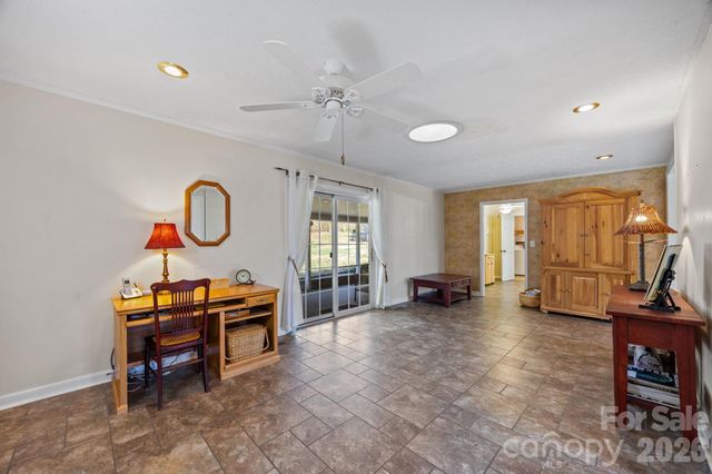 3124 Primrose Drive 10, Hendersonville, NC 28792