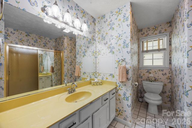 3124 Primrose Drive 10, Hendersonville, NC 28792