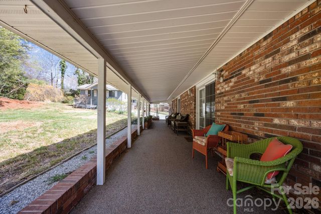 3124 Primrose Drive 10, Hendersonville, NC 28792