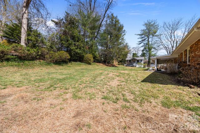 3124 Primrose Drive 10, Hendersonville, NC 28792