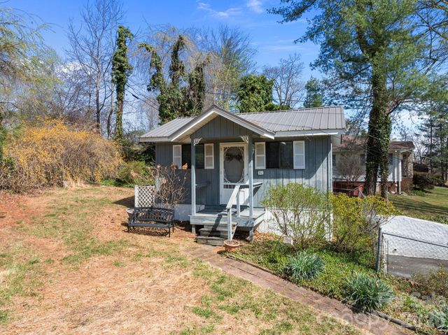 3124 Primrose Drive 10, Hendersonville, NC 28792