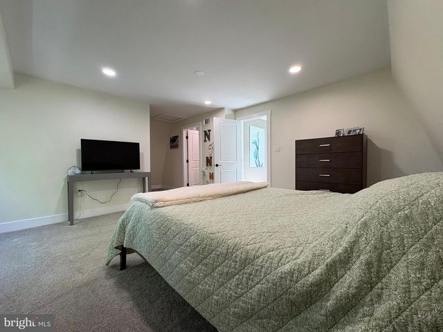1323 SWOPE DRIVE, Boiling Springs, PA 17007
