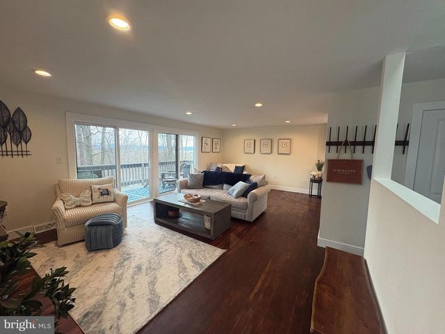 1323 SWOPE DRIVE, Boiling Springs, PA 17007