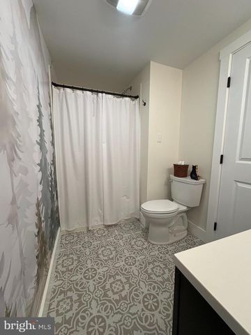 1323 SWOPE DRIVE, Boiling Springs, PA 17007