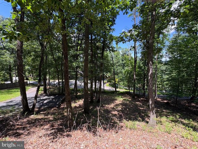 1323 SWOPE DRIVE, Boiling Springs, PA 17007