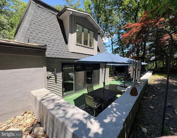 1323 SWOPE DRIVE, Boiling Springs, PA 17007