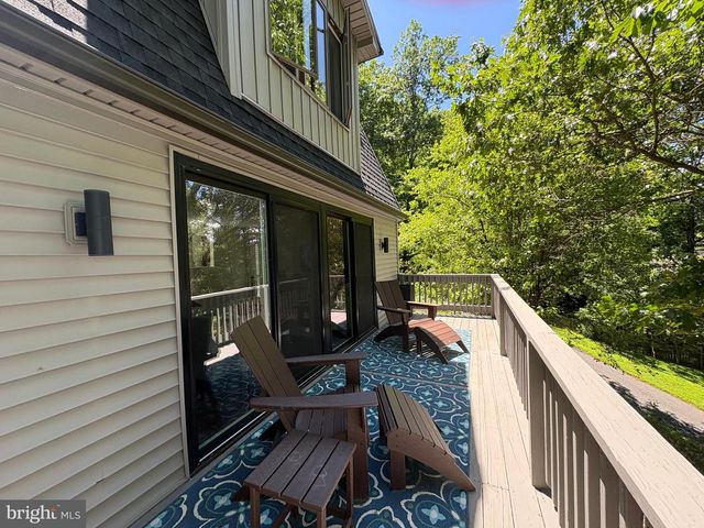 1323 SWOPE DRIVE, Boiling Springs, PA 17007