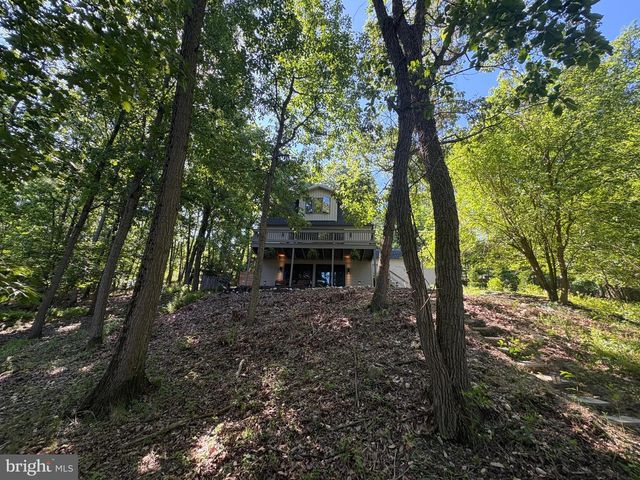 1323 SWOPE DRIVE, Boiling Springs, PA 17007