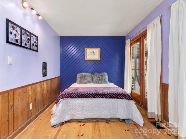 70 Fox Run, Hot Springs, NC 28743