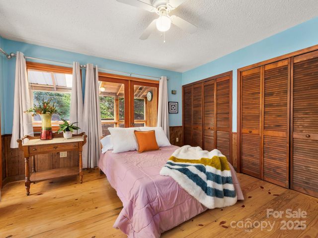 70 Fox Run, Hot Springs, NC 28743