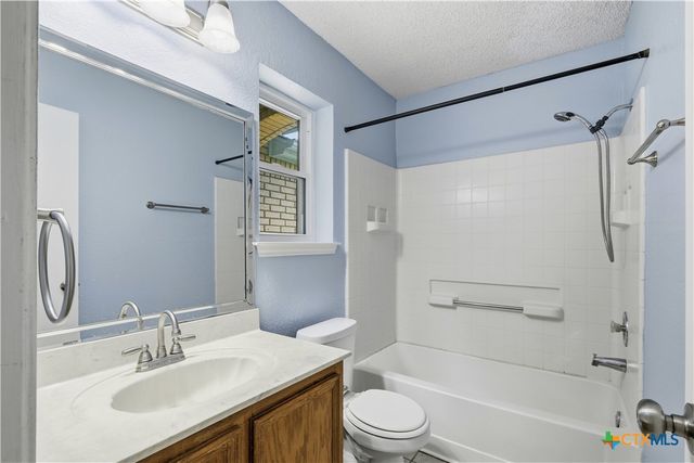 213 W Anderson Avenue, Copperas Cove, TX 76522