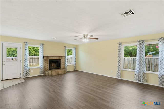 213 W Anderson Avenue, Copperas Cove, TX 76522