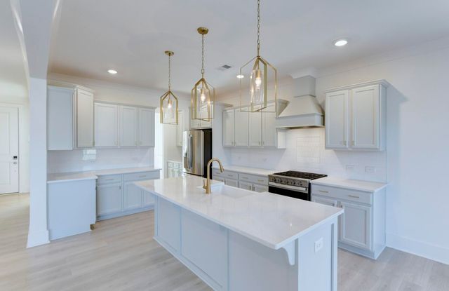1008 Field Sparrow Drive, Ravenel, SC 29470