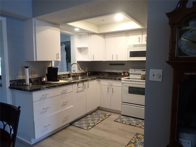 4158 TAMIAMI TRAIL J5, Port Charlotte, FL 33952
