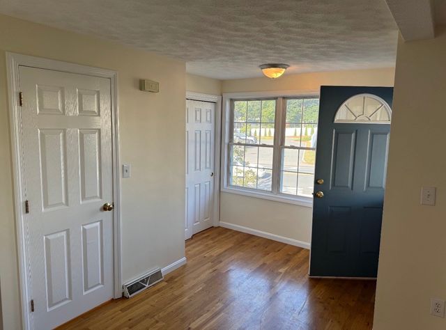 781 Boston Rd, Billerica, MA 01821