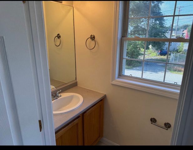 781 Boston Rd, Billerica, MA 01821
