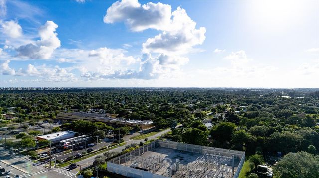 665 NW 151st St, Miami, FL 33169