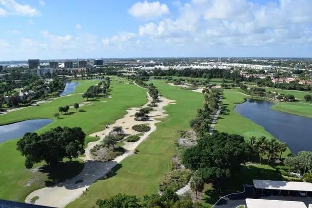 2425 Presidential Way 1905, West Palm Beach, FL 33401