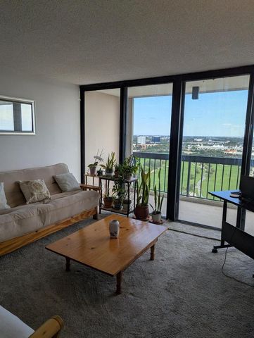 2425 Presidential Way 1905, West Palm Beach, FL 33401