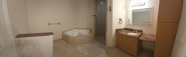 1640 Presidential Way, West Palm Beach, FL 33401