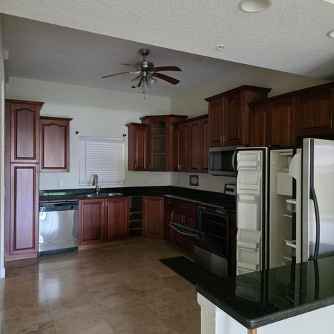 1640 Presidential Way, West Palm Beach, FL 33401
