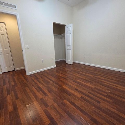 1640 Presidential Way, West Palm Beach, FL 33401