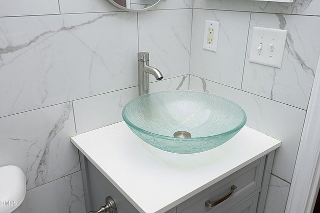 2008 Herbert Akins Road, Fuquay Varina, NC 27526