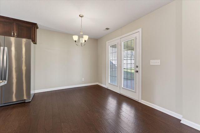 1193 Gentry Dr, Clarksville, TN 37043