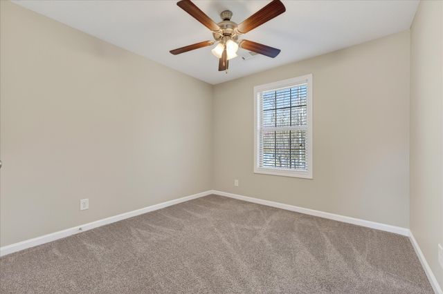 1193 Gentry Dr, Clarksville, TN 37043