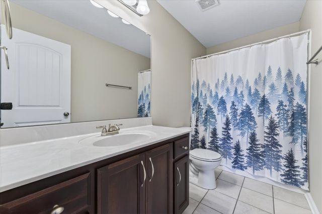 1193 Gentry Dr, Clarksville, TN 37043